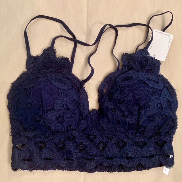 Last one Crochet Lace Bralette in navy - Picture 2 of 3